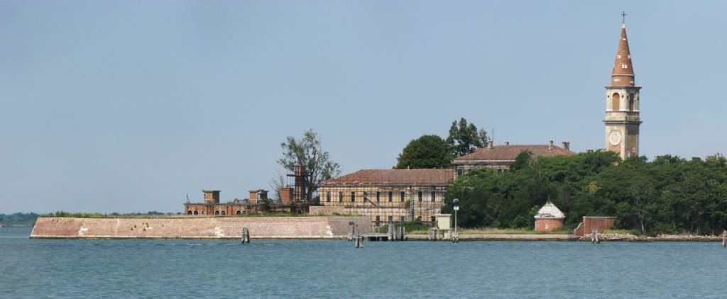 Povglia Island
