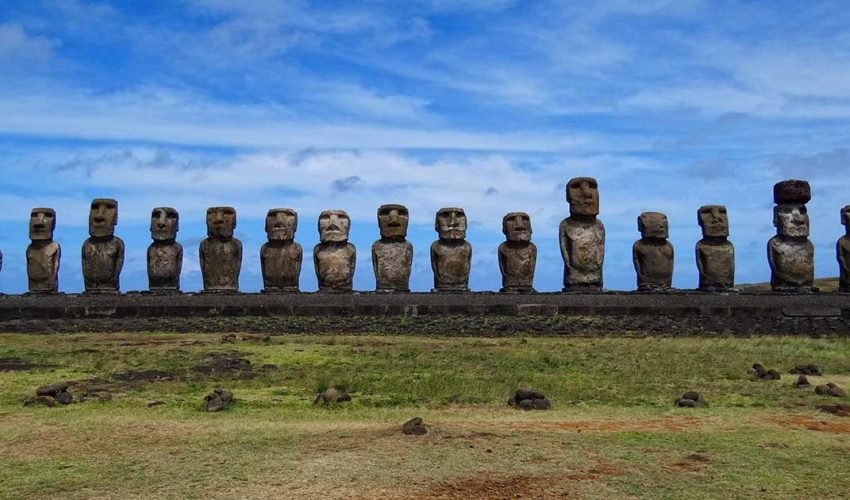Moai Statues