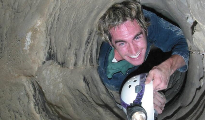 an image of spelunker inside Nutty Putty Cave